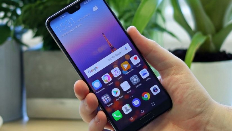 Telefonların qeydiyyat rüsumu 30 dəfə artırıldı və 30 faiz azaldılır –