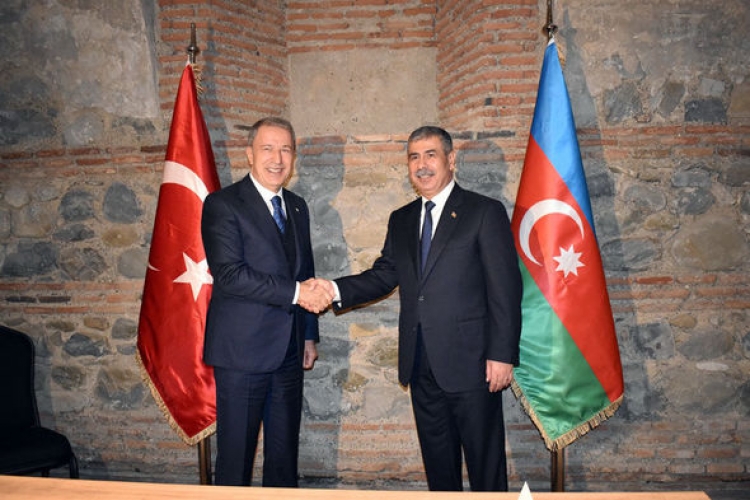 Zakir Həsənov Türkiyənin Milli Müdafiə naziri ilə görüşüb