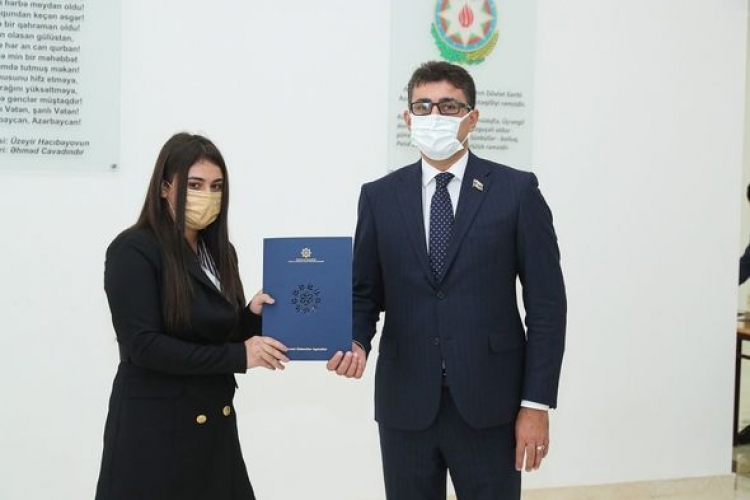 Şəhid ailələrinə mənzil verildi –