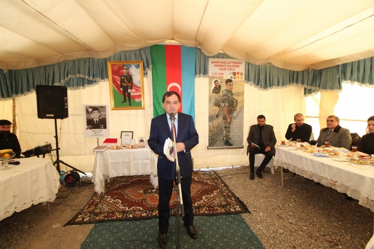 “Yarımçıq qalmış şeir dəftəri” – Şəhid Xaliddin Nəsibova həsr olunmuş kitab təqdim edilib