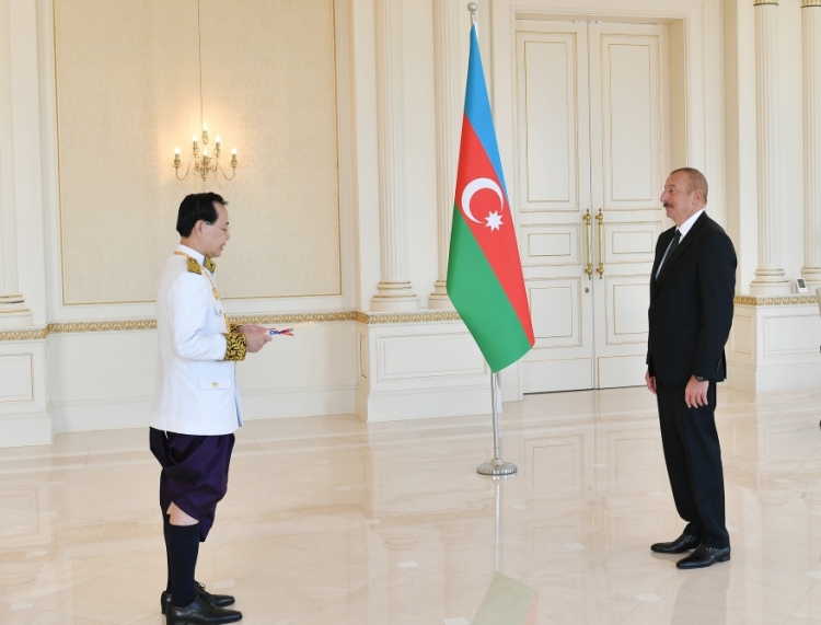 Prezident bir neçə ölkənin Azərbaycana yeni təyin olunmuş səfirini qəbul edib