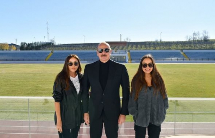 Prezident Quba Olimpiya İdman Kompleksində yenidənqurmadan sonra yaradılan şəraitlə tanış olub -