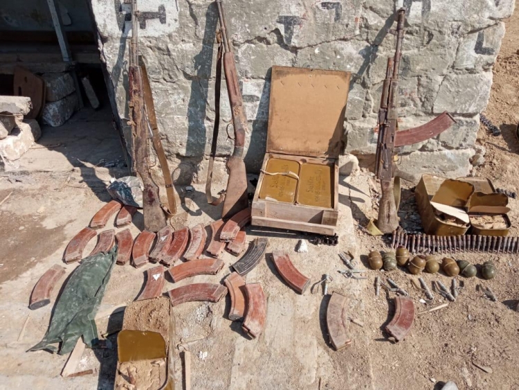 Xocavənddə ermənilərin atıb qaçdıqları xeyli sayda silah-sursat aşkarlanıb -
