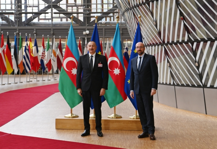 Şarl Mişel İlham Əliyevlə görüşüb -