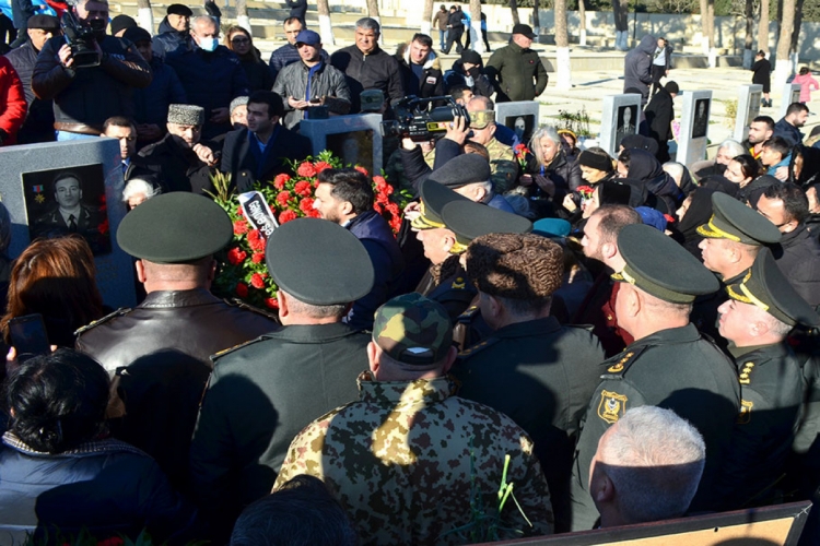 Şəhid general Polad Həşimovun xatirəsi yad edilib -