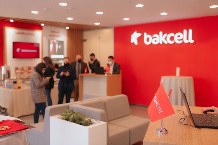 "Bakcell"in Lənkəranda yeni mağazası açılıb