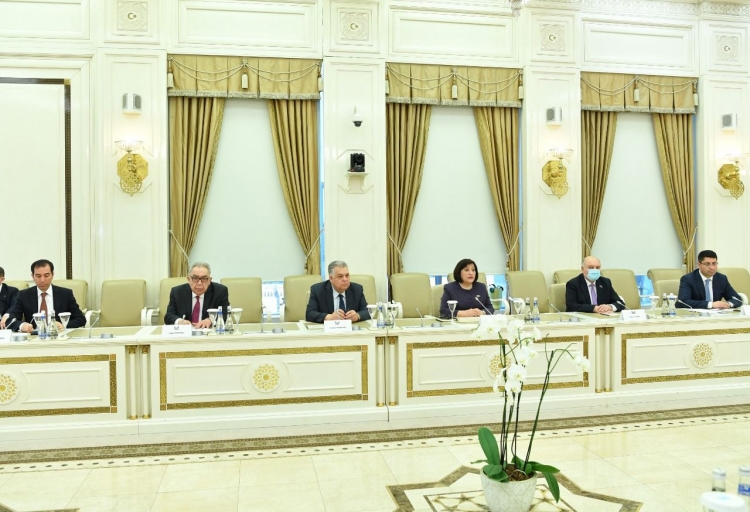 Sahibə Qafarova Qırğızıstan Prezidenti ilə görüşüb