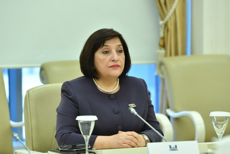 Sahibə Qafarova Qırğızıstan Prezidenti ilə görüşüb