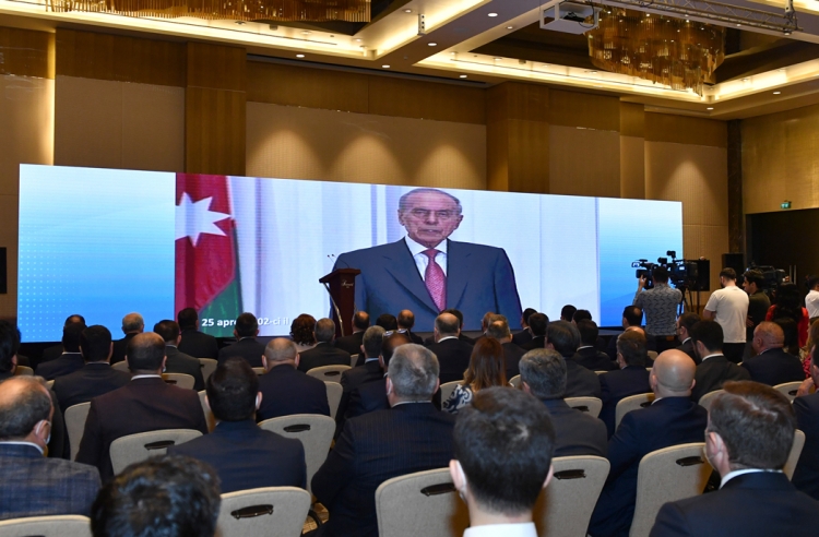 “Sahibkarlar Günü”nə həsr olunmuş konfrans keçirilib -
