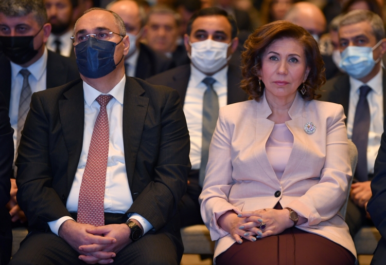 “Sahibkarlar Günü”nə həsr olunmuş konfrans keçirilib -