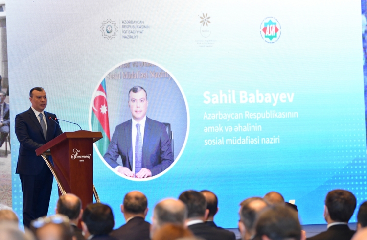 “Sahibkarlar Günü”nə həsr olunmuş konfrans keçirilib -