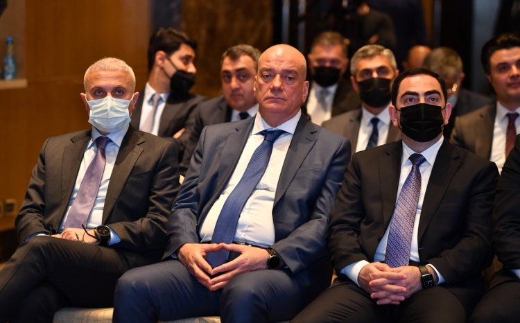 “Sahibkarlar Günü”nə həsr olunmuş konfrans keçirilib -