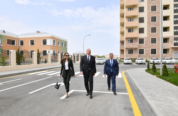 Prezident və xanımı şəhid ailələri və müharibə əlilləri üçün yeni yaşayış kompleksinin açılışında iştirak edib -