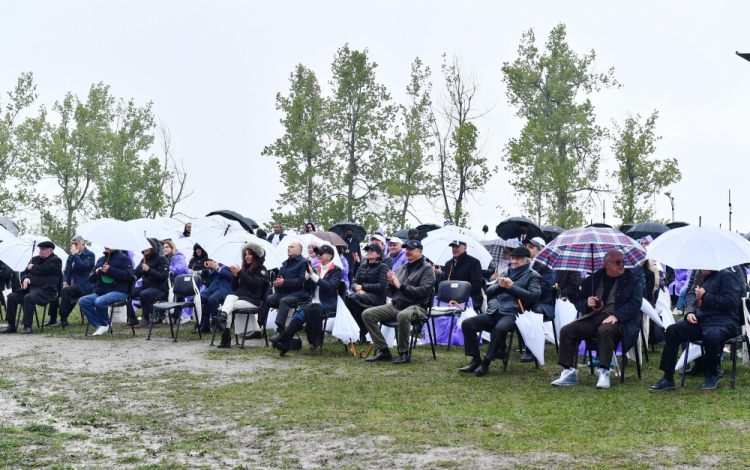 Prezident və xanımı Şuşada “Xarıbülbül” festivalında -