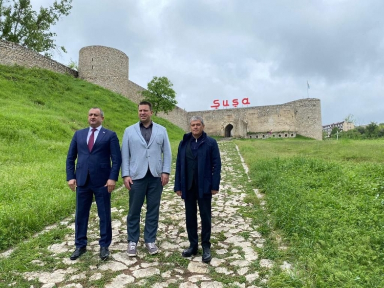 Estoniya Parlamentinin sədri Şuşada olub