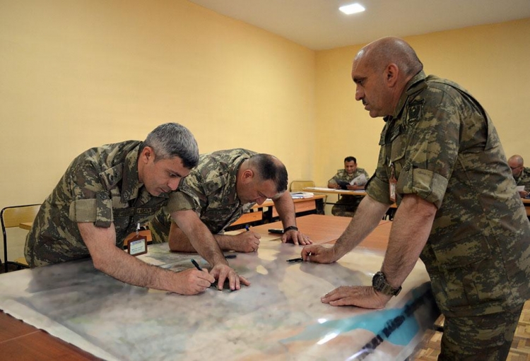 Azərbaycan Ordusunda döyüş atışlı intensiv taktiki təlimlər başlayıb
