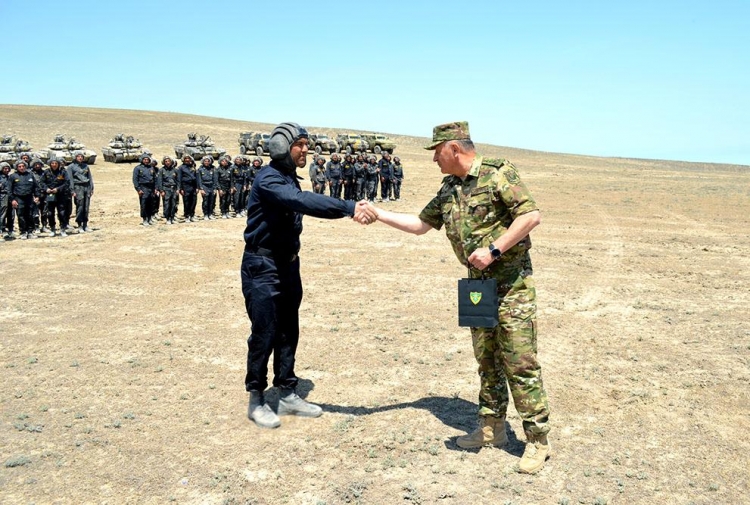 Azərbaycan Ordusunda döyüş atışlı intensiv taktiki təlimlər başlayıb