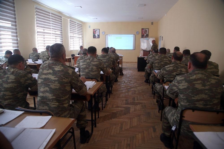 Azərbaycan Ordusunda döyüş atışlı intensiv taktiki təlimlər başlayıb
