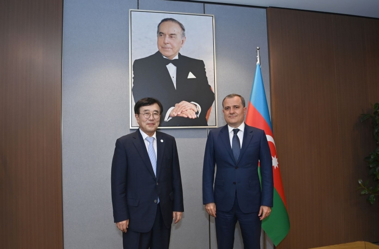Ceyhun Bayramov Koreya Prezidentinin xüsusi nümayəndəsi ilə görüşüb -