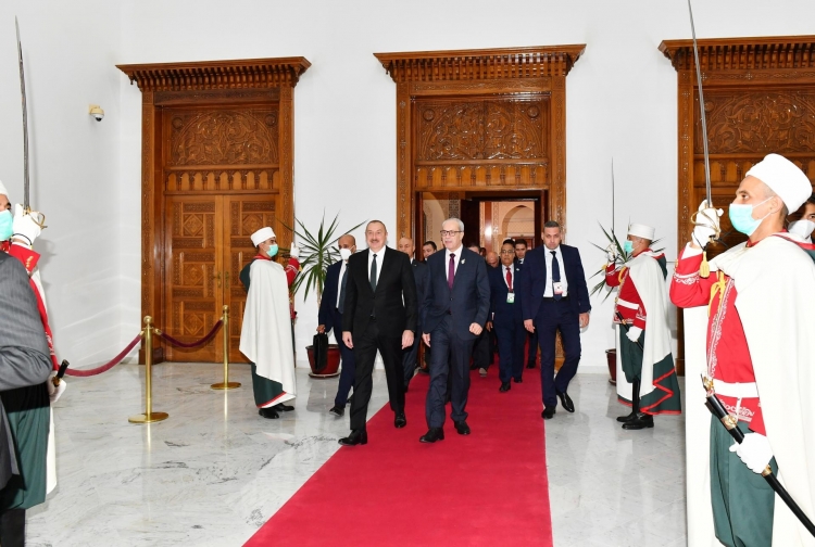 Prezident İlham Əliyev Əlcəzairə səfərə gedib -