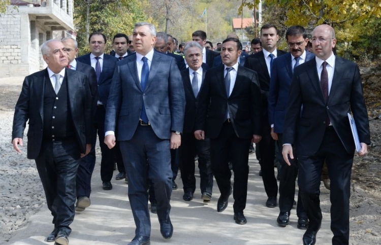 Baş nazir və Prezident Administrasiyasının rəhbəri Şərqi Zəngəzura səfər edib -