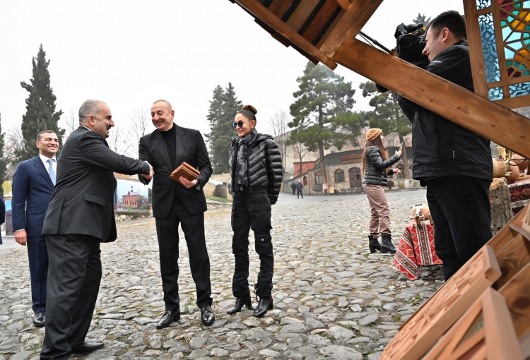 Prezident “Yuxarı Baş” Milli Tarix-Memarlıq Qoruğunda təmir-bərpa işləri ilə tanış olub -