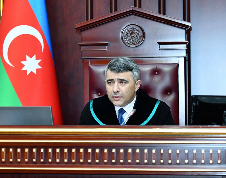 Ali Məhkəmə Plenumunun iclası keçirilib