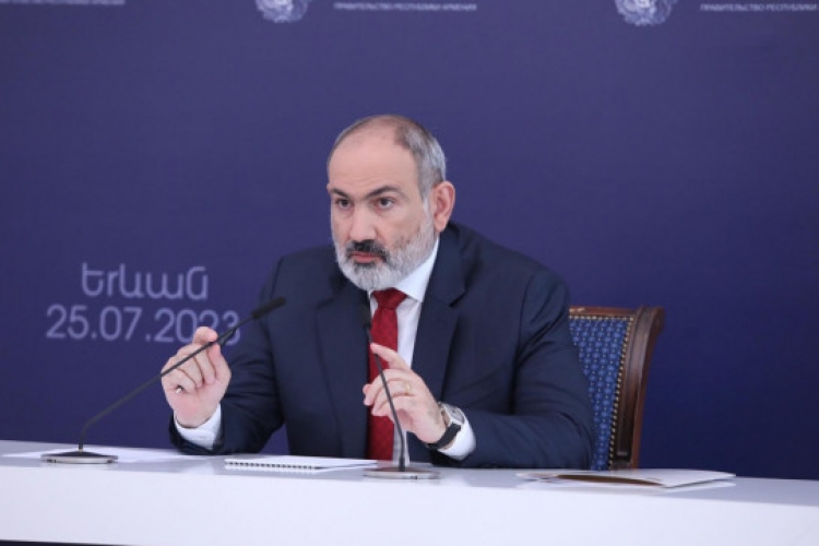 Paşinyan: “Polad mandata uyğun olaraq sərt davranacağıq”