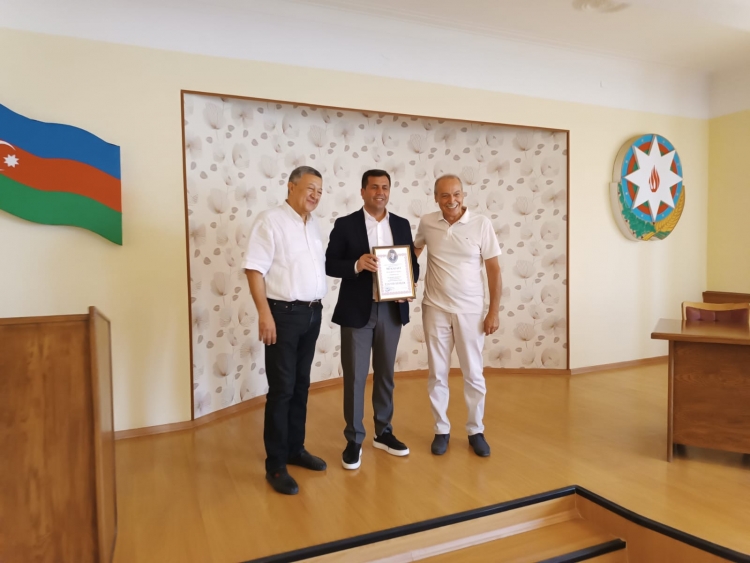 Həsən bəy Zərdabi adına mükafat təqdim olunub -