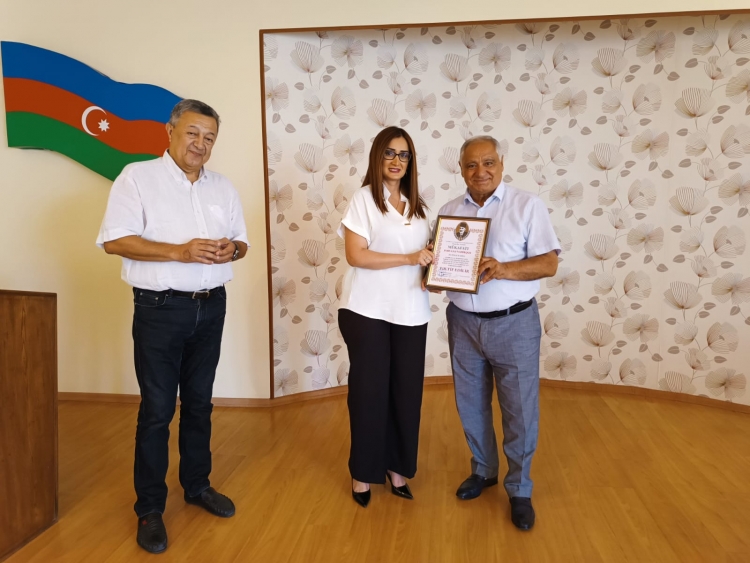Həsən bəy Zərdabi adına mükafat təqdim olunub -