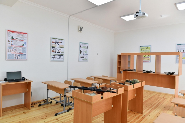 Şəmkirdə Məhəmməd Füzuli adına məktəb-liseyin yeni binasının açılışı olub -