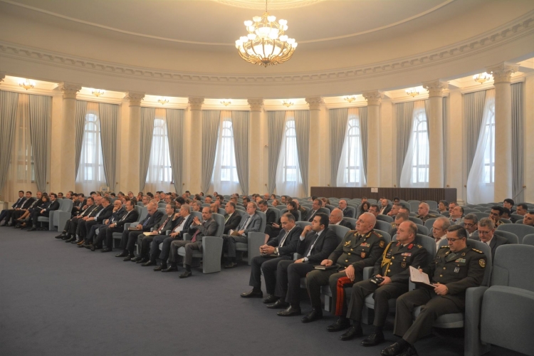 XİN-də diplomatlar üçün bölgədəki vəziyyətlə bağlı brifinq keçirilib -