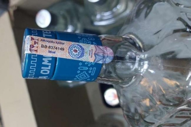 Bakıda marketdə saxta spirtli içkilər aşkarlanıb -