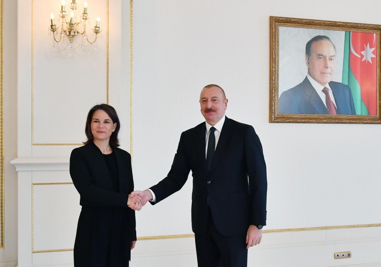 Prezident İlham Əliyev Almaniyanın xarici işlər nazirini qəbul edib -