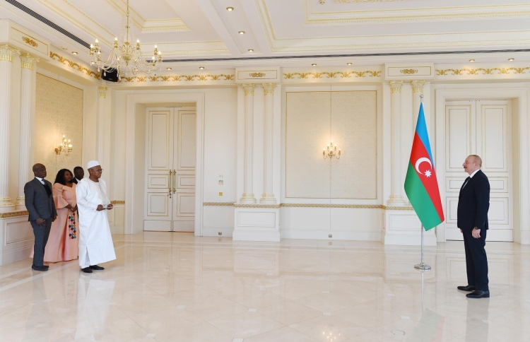 İlham Əliyev Syerra-Leonenin yeni səfirinin etimadnaməsini qəbul edib -