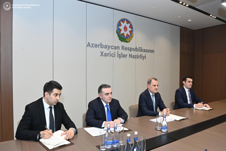 Azərbaycanla Konqo arasında çoxtərəfli əməkdaşlıq gündəliyi müzakirə edilib -