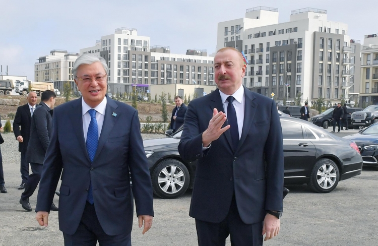 Qazaxıstan Prezidenti Füzuli şəhərinin Baş planı ilə tanış olub -