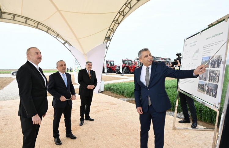 Prezident İlham Əliyev Hacıqabul rayonunda olub -