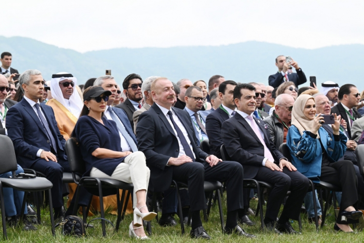 Prezident və birinci xanım Şuşada “Xarıbülbül” festivalında iştirak ediblər -