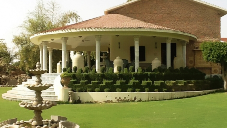 Şahzadə Diananın valideynlərinin evi satışa çıxarılıb