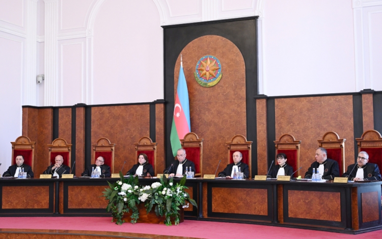Milli Məclisin buraxılması və növbədənkənar seçkilərin təyin edilməsi Konstitusiyaya uyğundur -