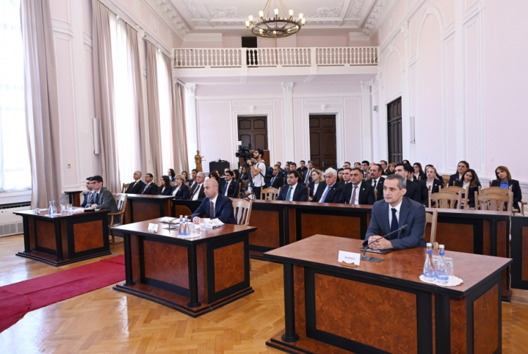 Milli Məclisin buraxılması və növbədənkənar seçkilərin təyin edilməsi Konstitusiyaya uyğundur -