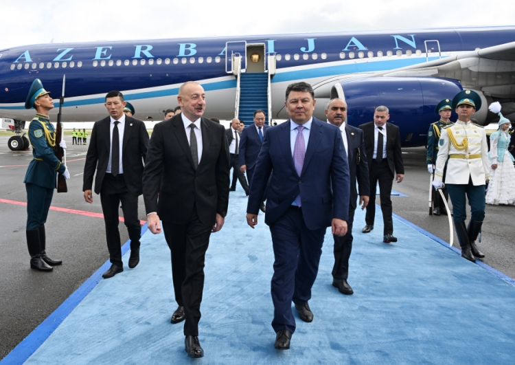 İlham Əliyev Astanaya gedib