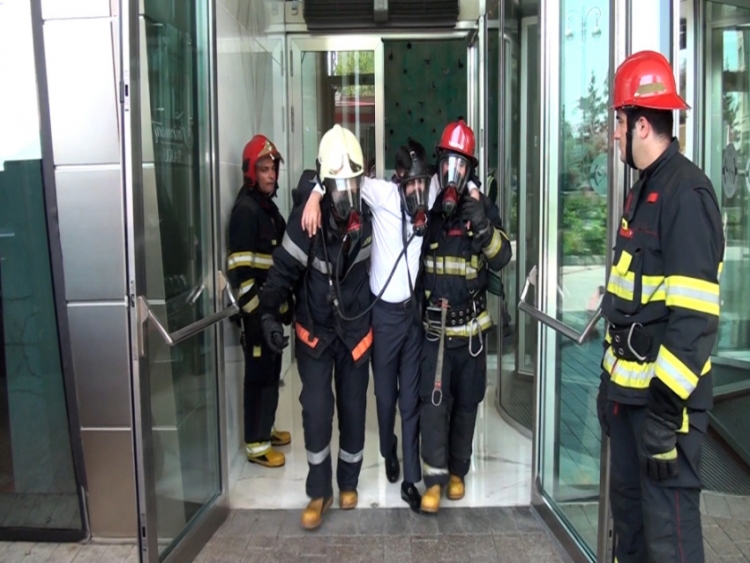 “Alov Qüllələri Fairmont Otel Bakı”da təlim