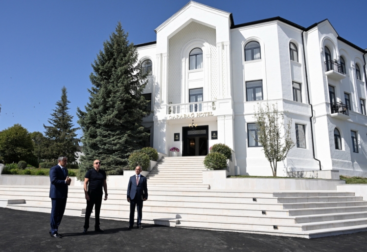 Prezident Qarabağa gedib
