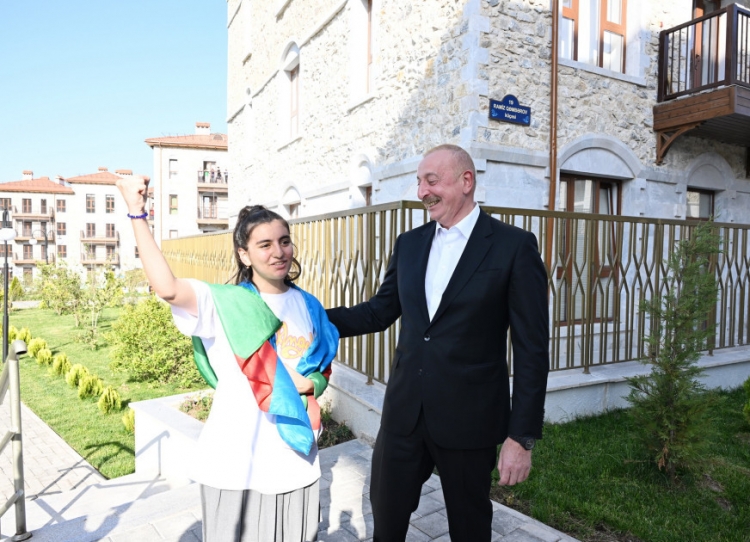 Azərbaycan, Özbəkistan və Qırğızıstan prezidentləri Şuşada gəziblər -