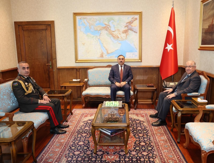 Türkiyə-Azərbaycan hərbi əməkdaşlığının mövcud durumu müzakirə olunub -