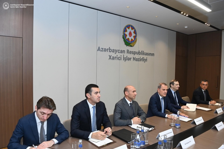 Azərbaycan və Serbiya XİN rəhbərləri geniş tərkibdə görüşüblər -
