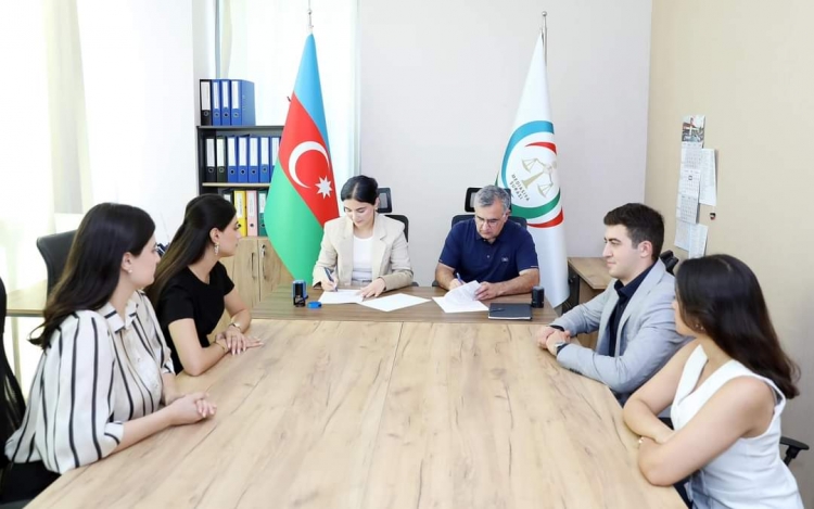 "Femida Könüllüləri" Təşkilatı ilə Mediasiya Şurası arasında memorandum imzalanıb -