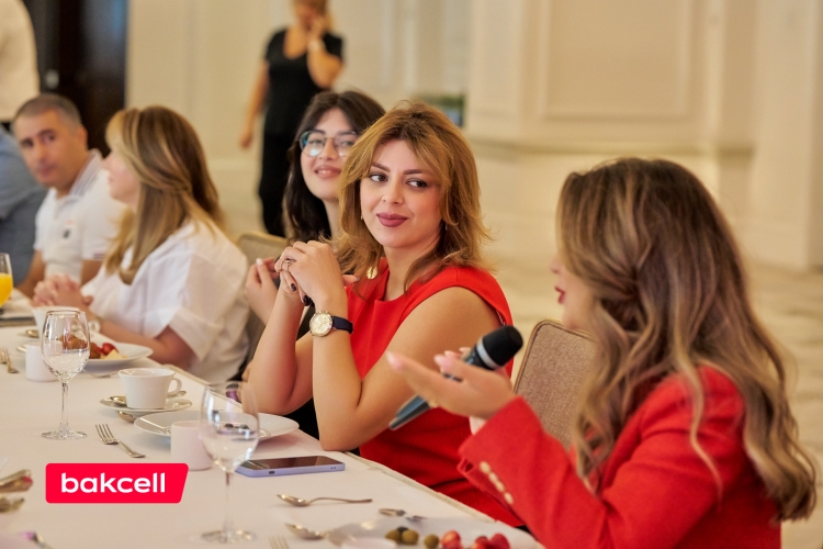 “Bakcell” və Bakı Şəhər Halqası Əməliyyat Şirkəti jurnalistlərlə görüşüb -